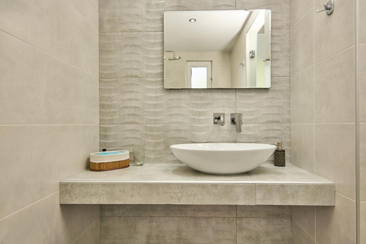 Ostria Apartment *